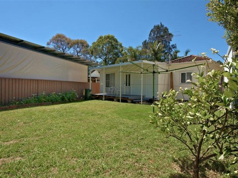 8 Waugh Crescent, Blacktown NSW 2148