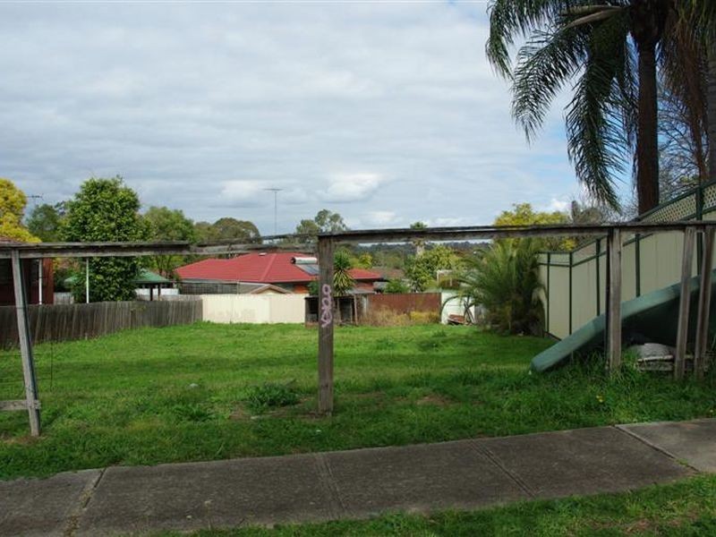 4 Nairana Drive, Marayong NSW 2148