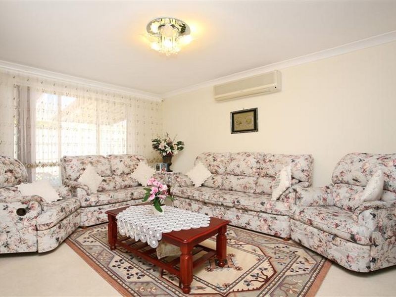 15 Talbingo Place, Woodcroft NSW 2767