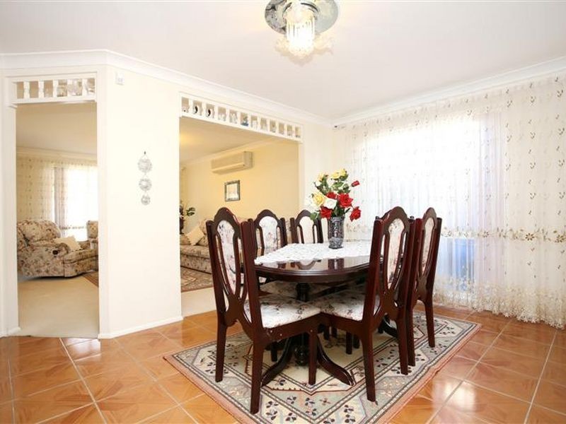 15 Talbingo Place, Woodcroft NSW 2767