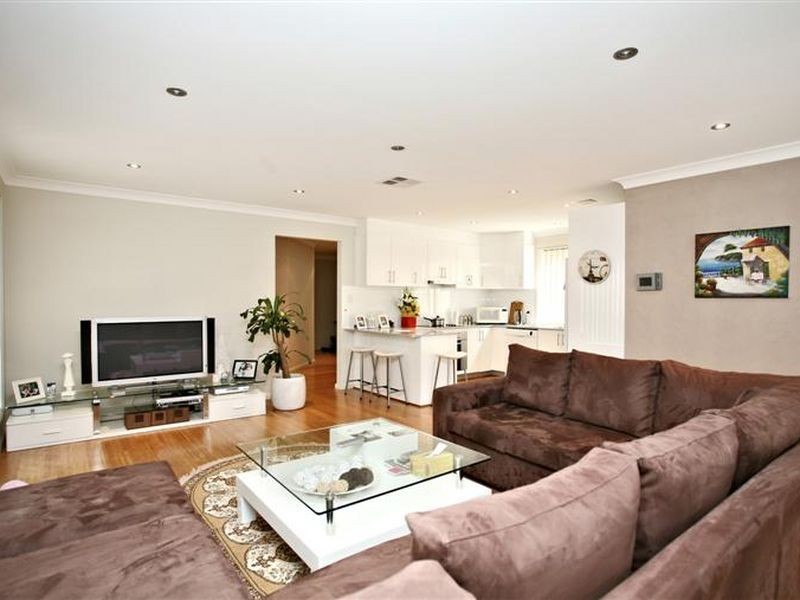 2 Wheeler Street, Lalor Park NSW 2147