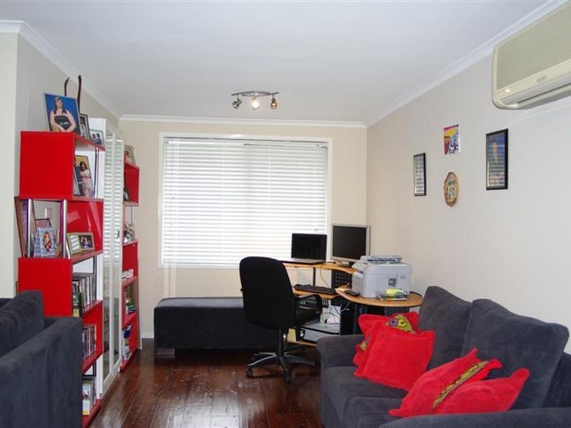 4 Bonney Place, Huntington Heights NSW 2767