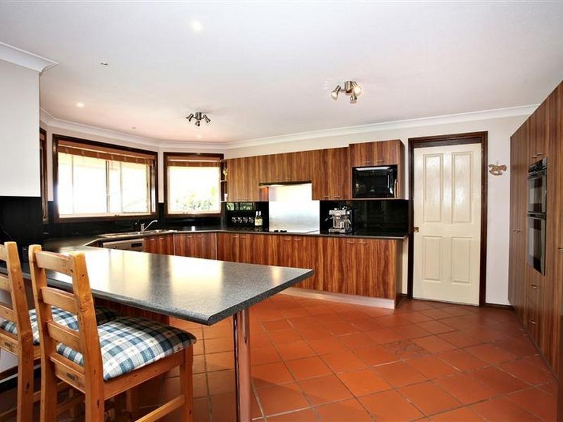 28 Clinton Street, Quakers Hill NSW 2763