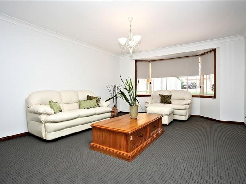 28 Clinton Street, Quakers Hill NSW 2763
