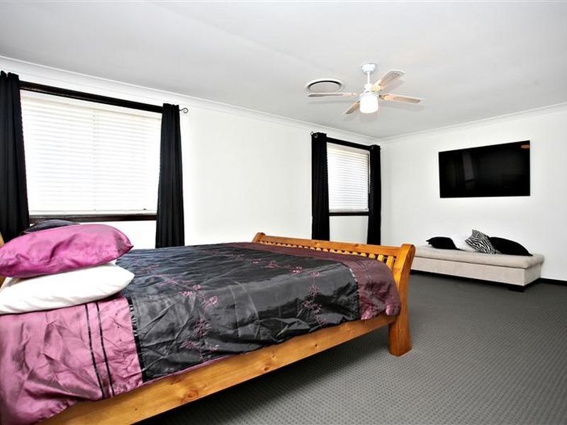 28 Clinton Street, Quakers Hill NSW 2763