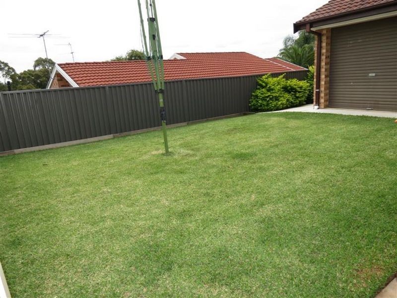 15 Sulman Place, Huntington Heights NSW 2767