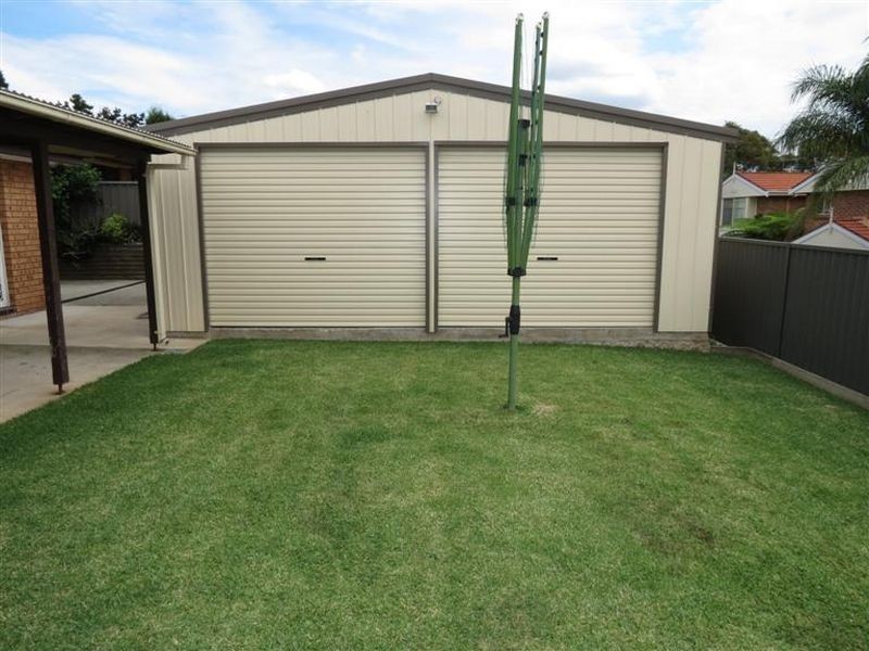 15 Sulman Place, Huntington Heights NSW 2767