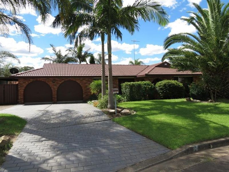 14 Bowes Place, Huntington Heights NSW 2767