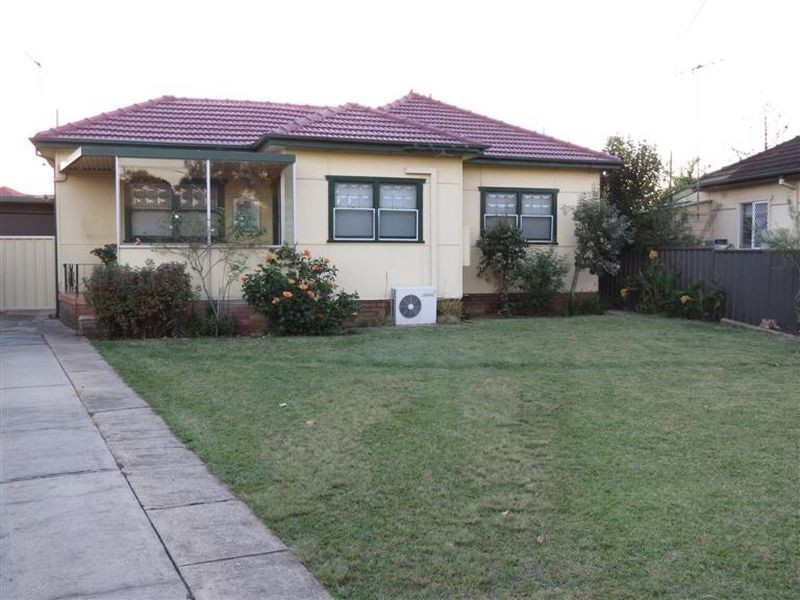 32 Mala Crescent, Blacktown NSW 2148