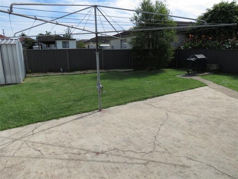 32 Mala Crescent, Blacktown NSW 2148