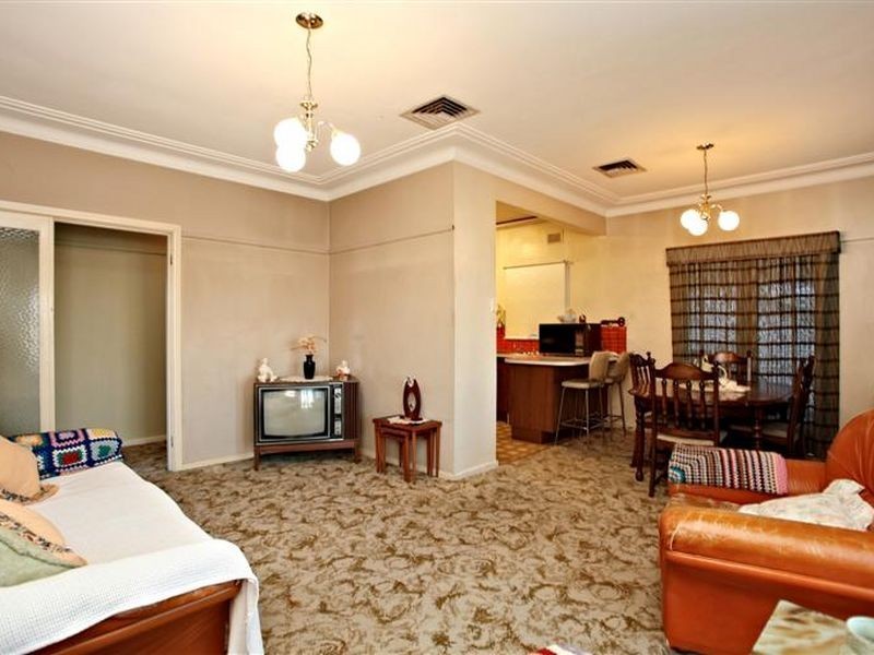 121 Flushcombe Road, Blacktown NSW 2148