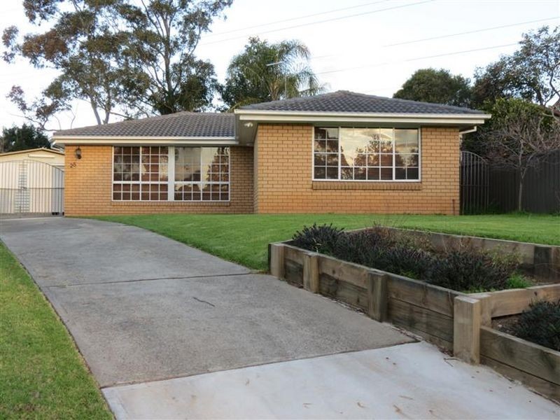 28 Roath Place, Prospect NSW 2148