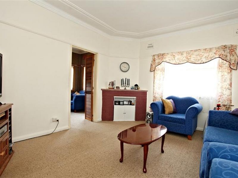 27 McCulloch Road, Blacktown NSW 2148