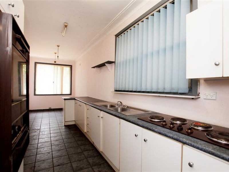 16 Moren Street, Blacktown NSW 2148