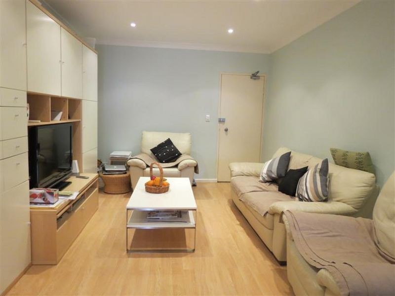 25/11 Oxford Street, Blacktown NSW 2148