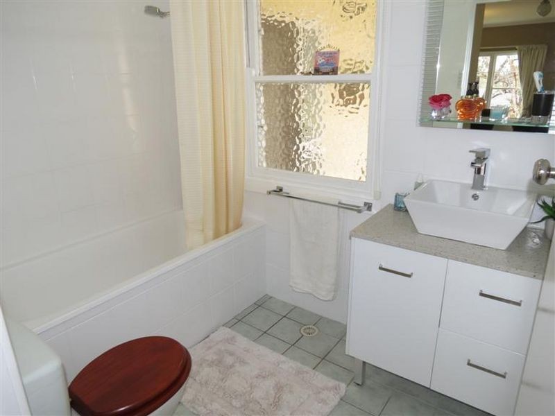 104 Lucas Road, Seven Hills NSW 2147