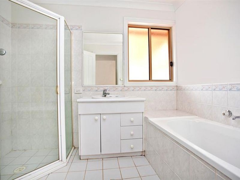 27b Vella Crescent, Blacktown NSW 2148