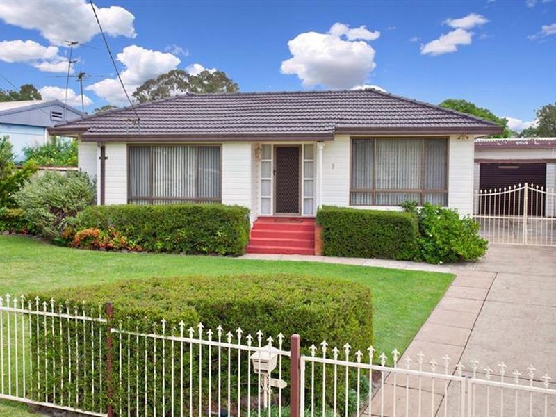 5 Byrne Blvd, Marayong NSW 2148