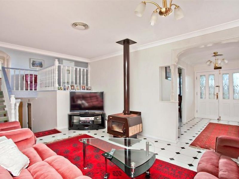 11 Ballard Place, Huntington Heights NSW 2767