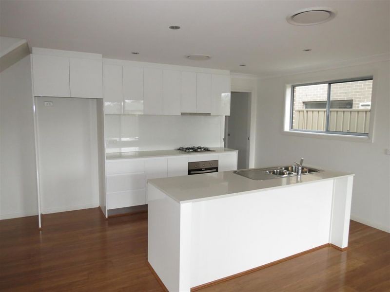 4/27 Falmouth Road, Quakers Hill NSW 2763