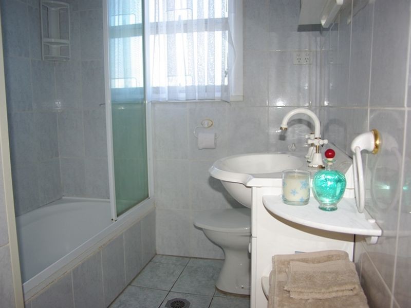 24 Glamorgan St, Blacktown NSW 2148