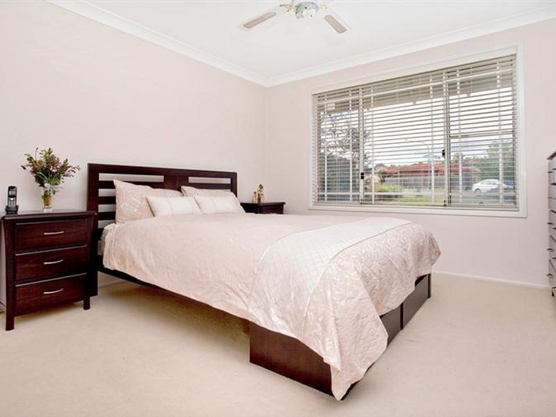 28 De Castella Drive, Blacktown NSW 2148