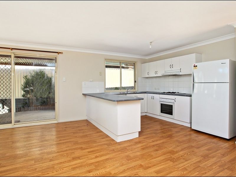 32 Appletree Grove, Oakhurst NSW 2761