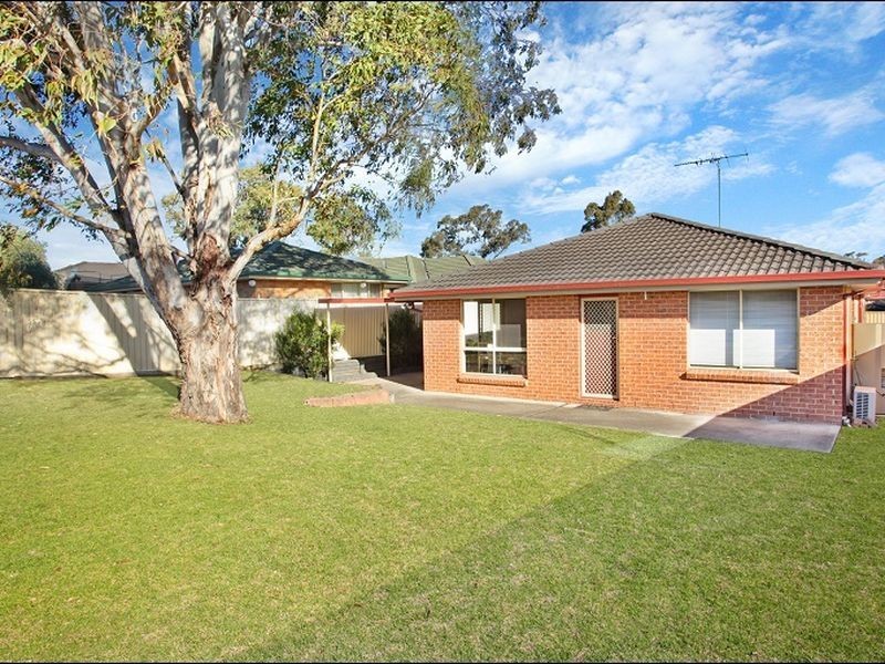 32 Appletree Grove, Oakhurst NSW 2761