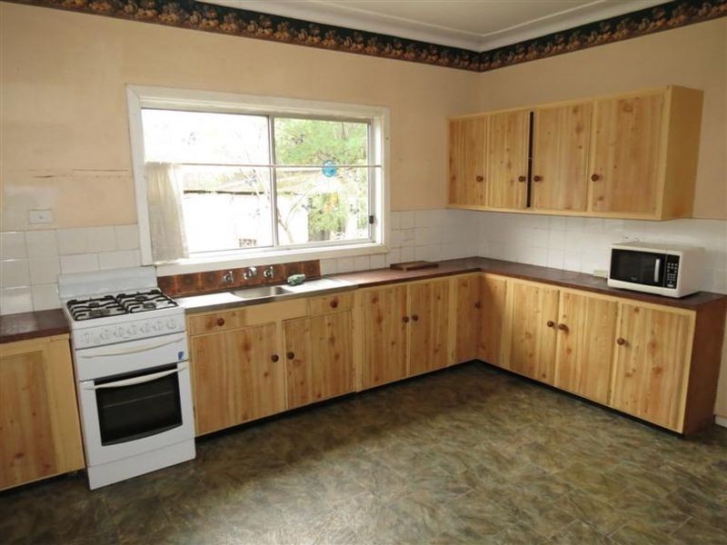 15 Mala Crescent, Blacktown NSW 2148