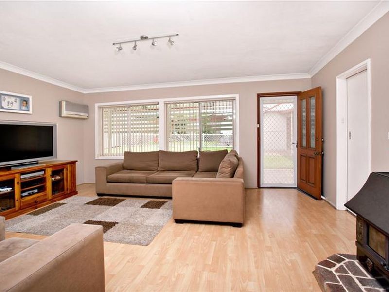 27 Matthew Crescent, Blacktown NSW 2148