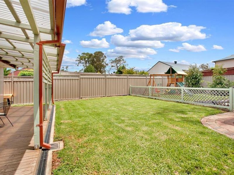 27 Matthew Crescent, Blacktown NSW 2148