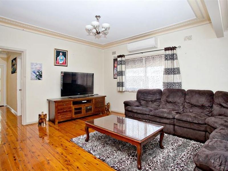 13 Wirruna Street, Blacktown NSW 2148