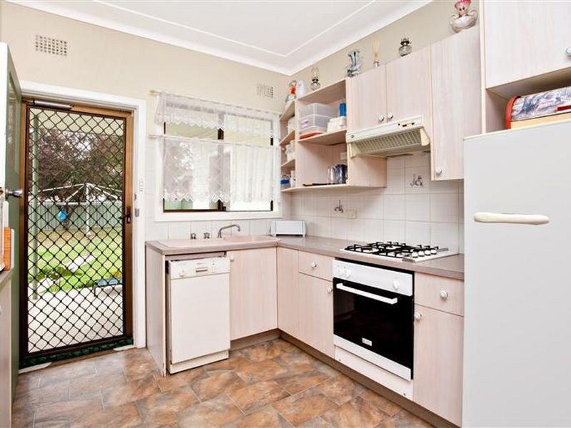 12 Vincent Street, Blacktown NSW 2148