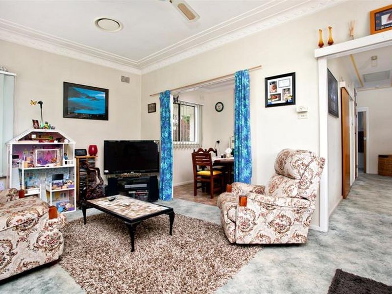 12 Vincent Street, Blacktown NSW 2148