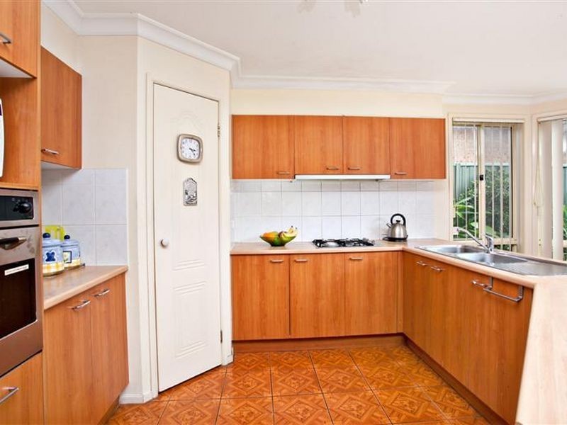 6 Doonside Road, Doonside NSW 2767