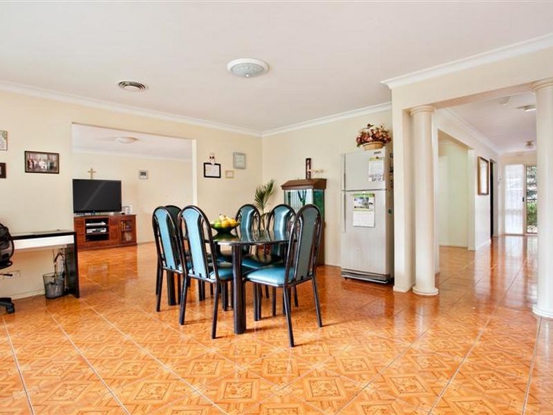 6 Doonside Road, Doonside NSW 2767