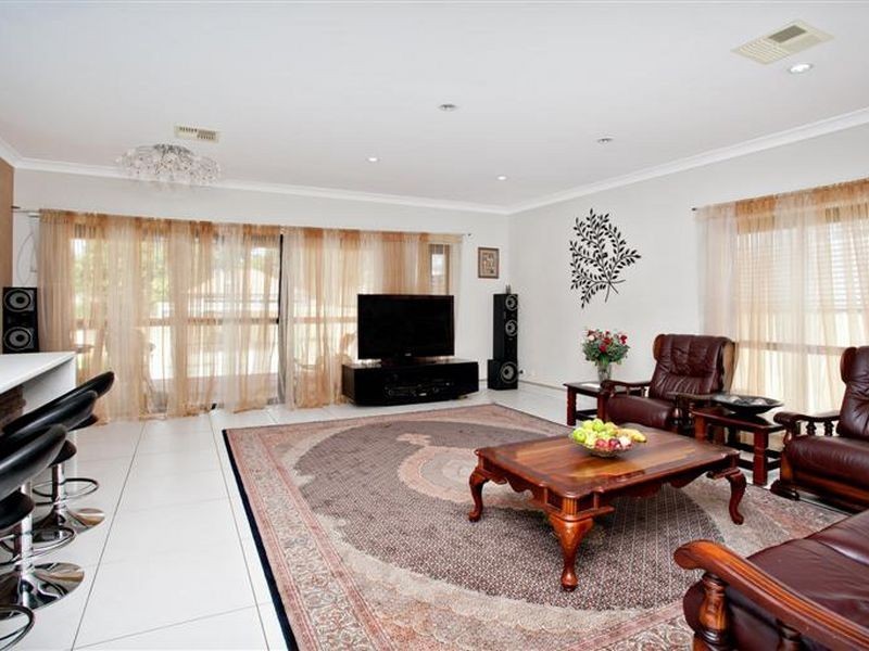 48 Lucas Road, Seven Hills NSW 2147