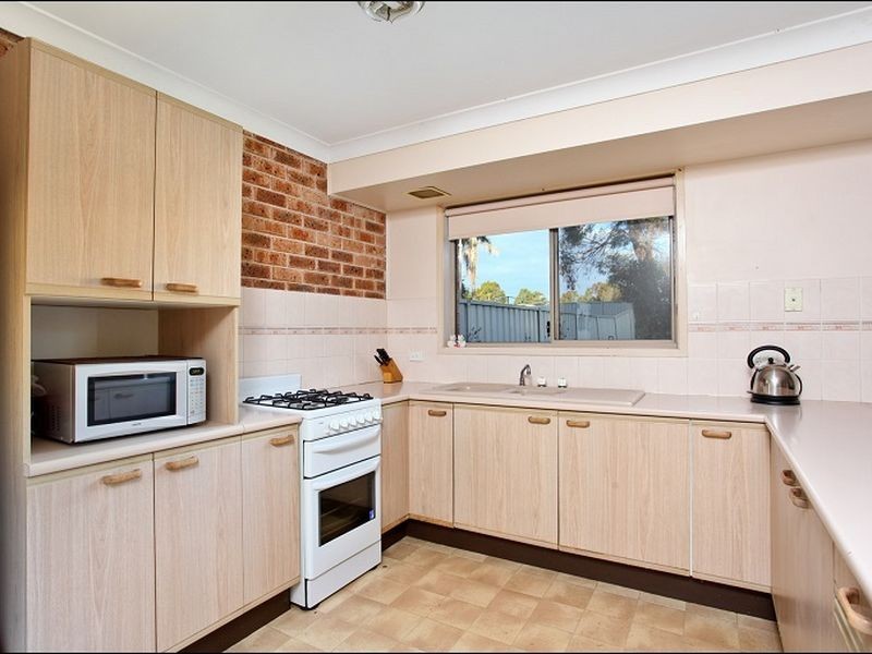 27 Griffin Place, Doonside NSW 2767