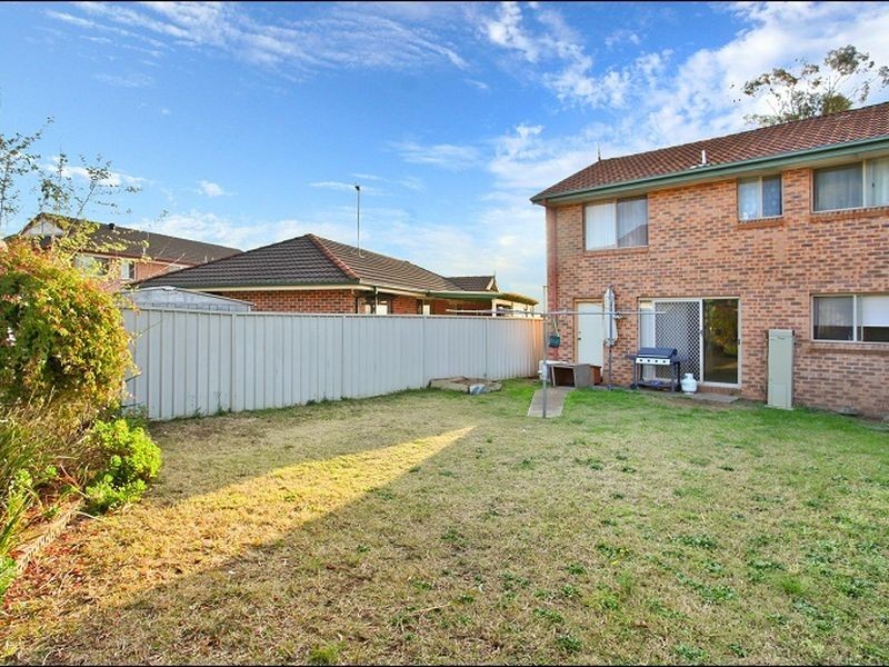 27 Griffin Place, Doonside NSW 2767