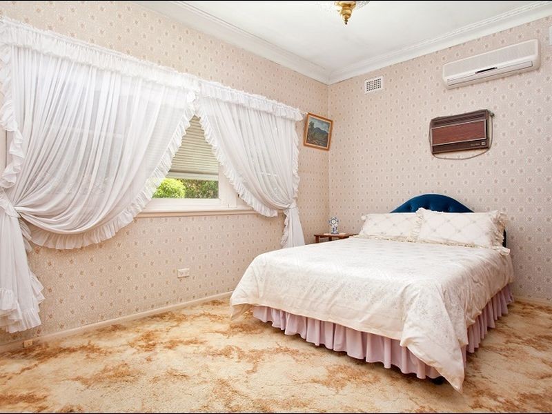 10 Burrell Parade, Blacktown NSW 2148