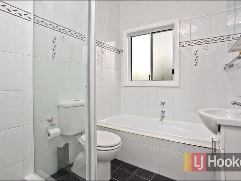 2 Yuruga Avenue, Doonside NSW 2767