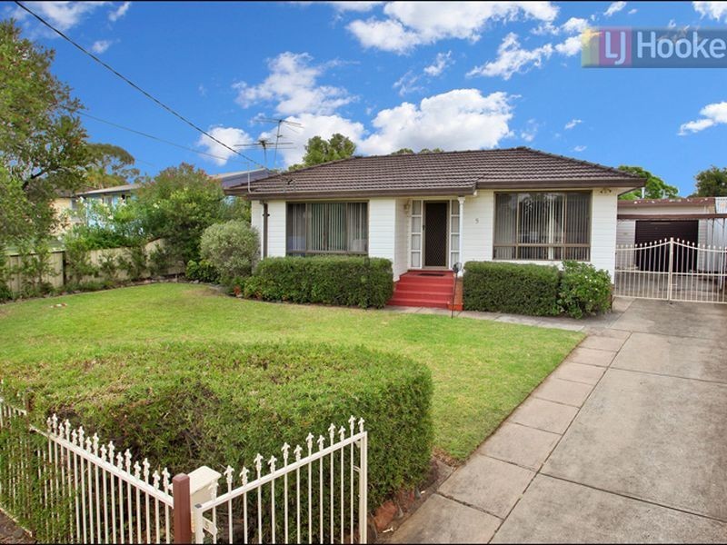 5 Byrne Blvd, Marayong NSW 2148
