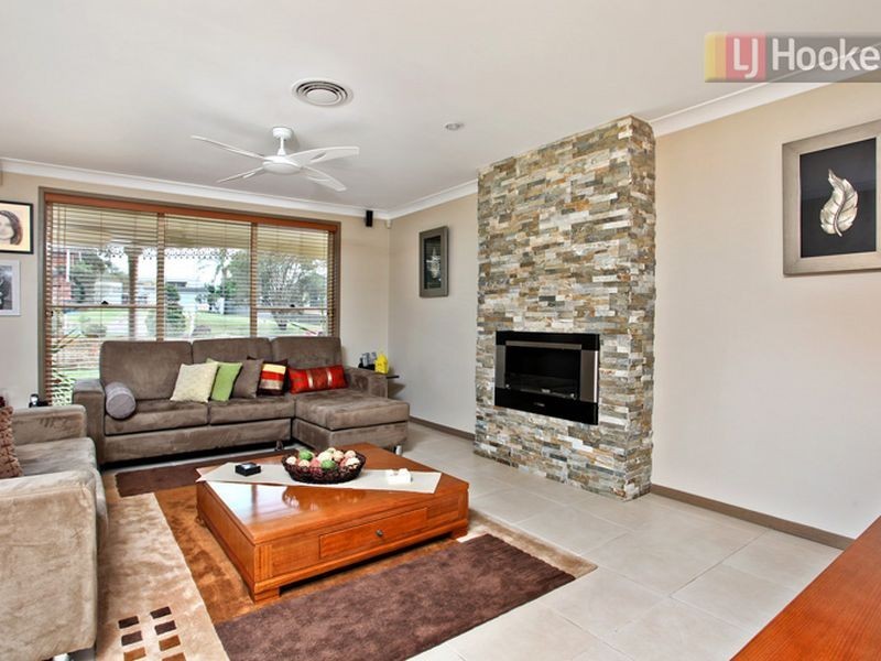 16 Edgeware Road, Prospect NSW 2148