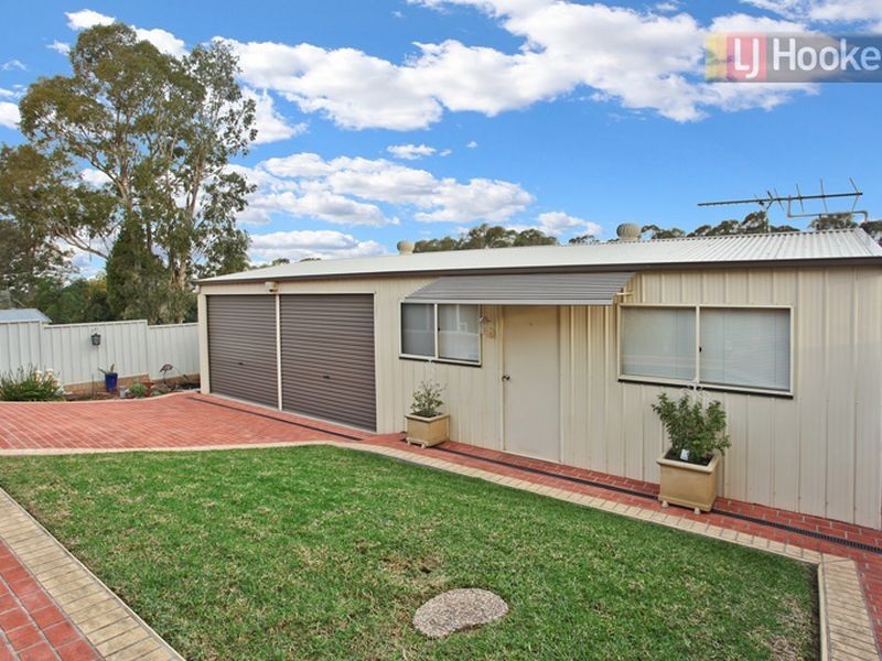 16 Edgeware Road, Prospect NSW 2148