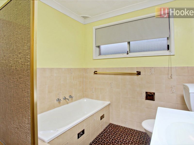 21 Lobelia Crescent, Quakers Hill NSW 2763