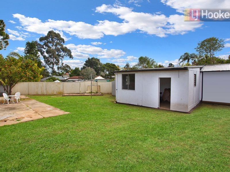 4 Gunn Road, Lalor Park NSW 2147