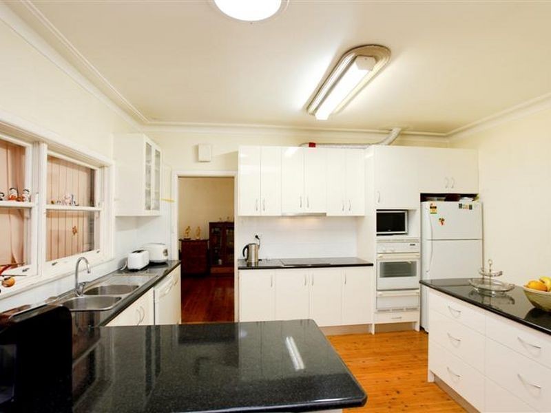 7 Stewart Avenue, Blacktown NSW 2148