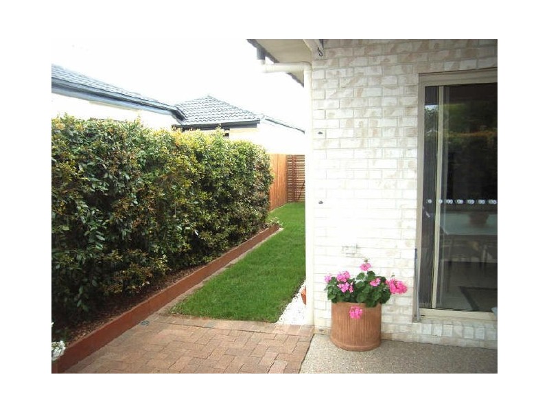 Sandstone Point QLD 4511