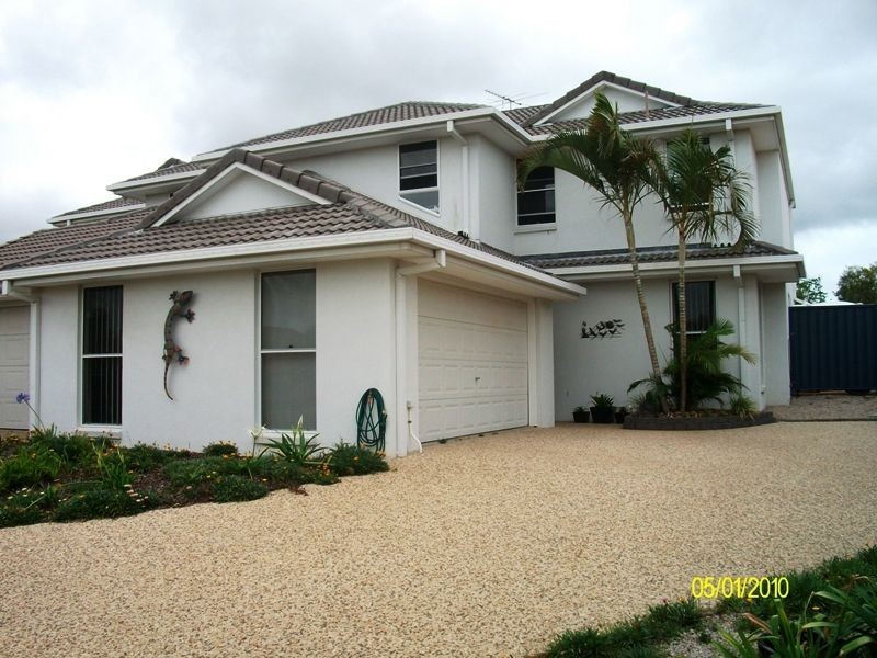 2/195 Endeavour Drive, Banksia Beach QLD 4507