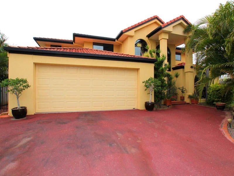 9 Sunbrite Court, Sandstone Point QLD 4511